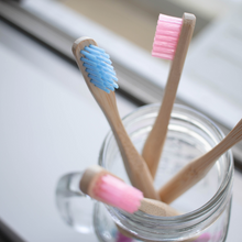 画像をギャラリービューアに読み込む, Just Smile BRUSSLE 竹歯ブラシ 4本 PINK or BLUE